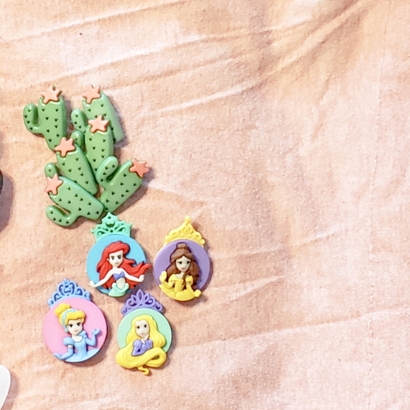 Face Mask Bundle : Buttons - Picture 4 of 7